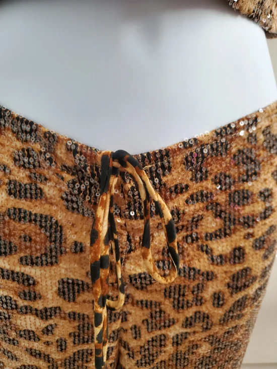 Leopard Print Flare-Leg Pants And Halter Top Set. NWT - Picture 6 of 7